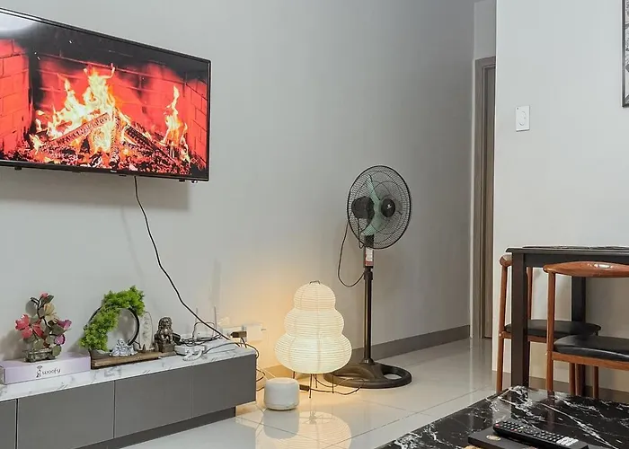 Queen Bed With Coffee Bar And Fast Wi-fi At S Residences Manila