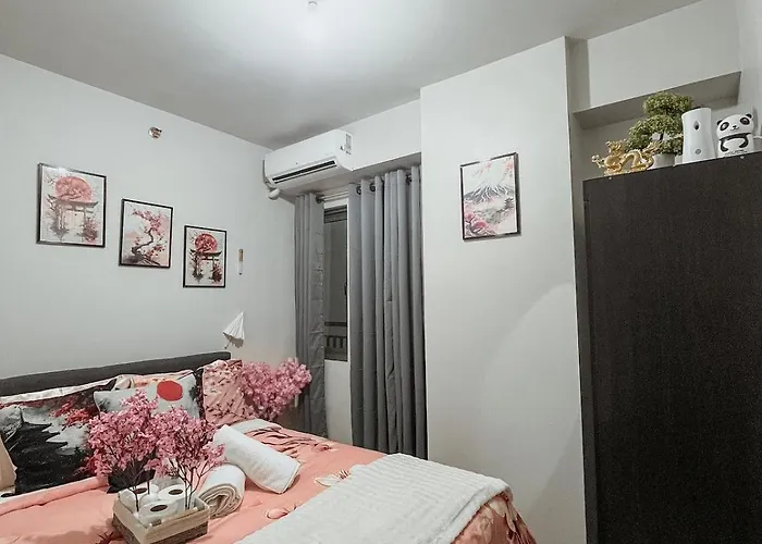 Queen Bed With Coffee Bar And Fast Wi-fi At S Residences Apartment